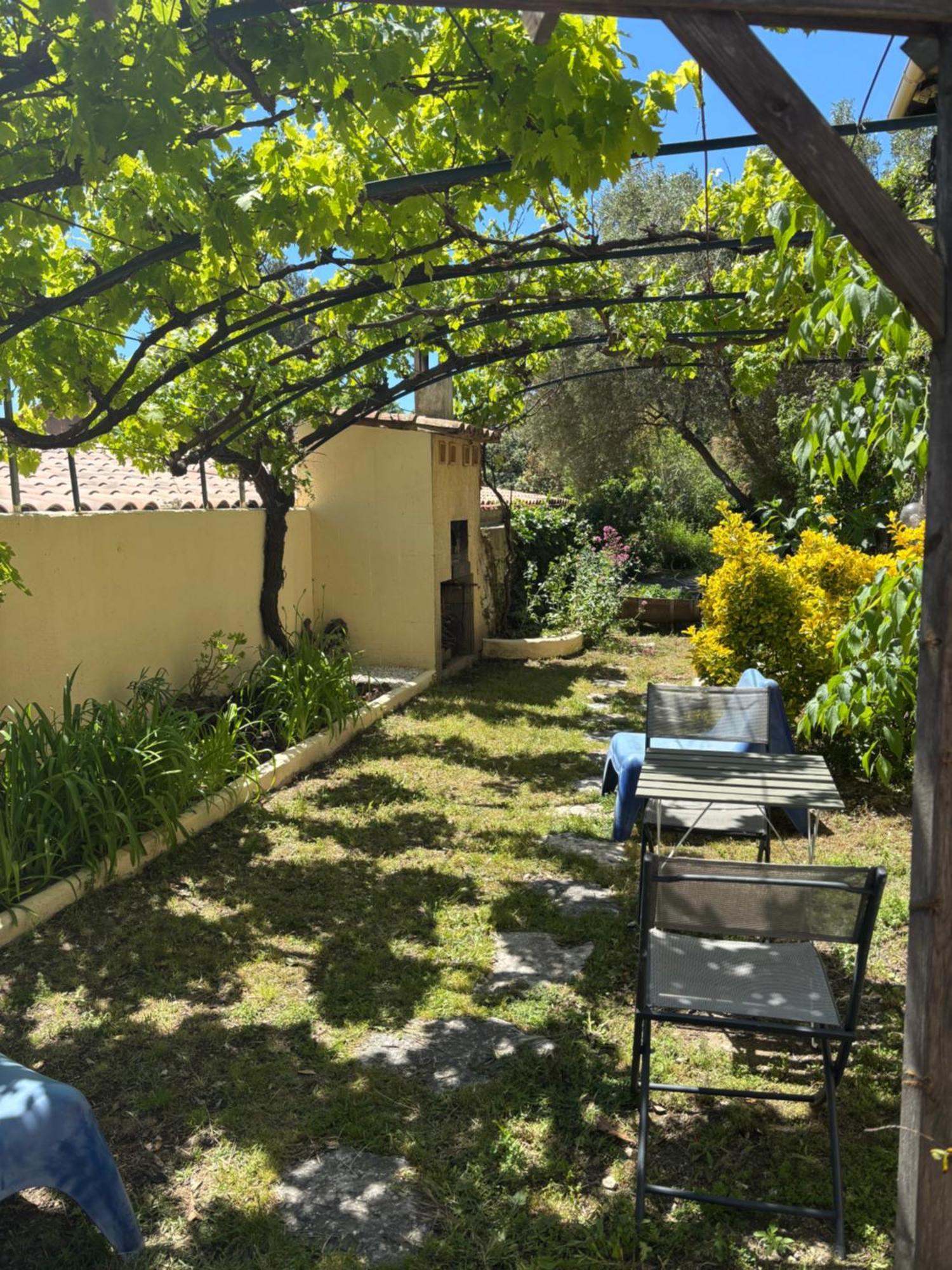 Evasion En Provence Bas De Villa Avec Jardin & Vignes, Soleil & Fraicheur Les Pennes Mirabeau Bagian luar foto